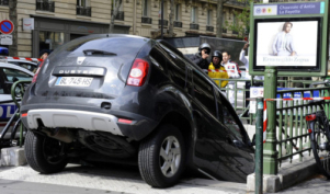 parcheggiare l' auto a Parigi, o SUV: parcheggi sotterranei, in strada