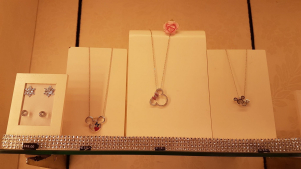 disney store pandora disneyland paris