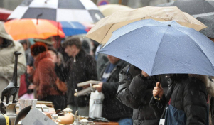 mercato delle pulci a Parigi porte de Vanves