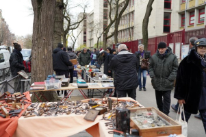 mercato delle pulci a Parigi porte de Vanves