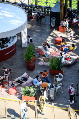 bar primo piano torre eiffel