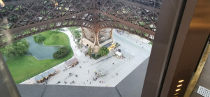 vista interna primo piano torre eiffel