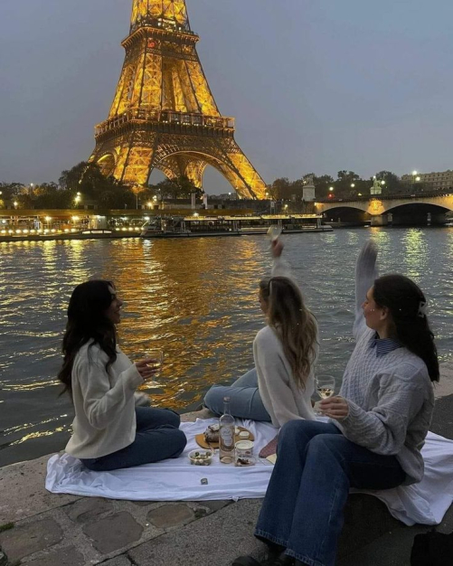 selfie torre eiffel da lungo Senna