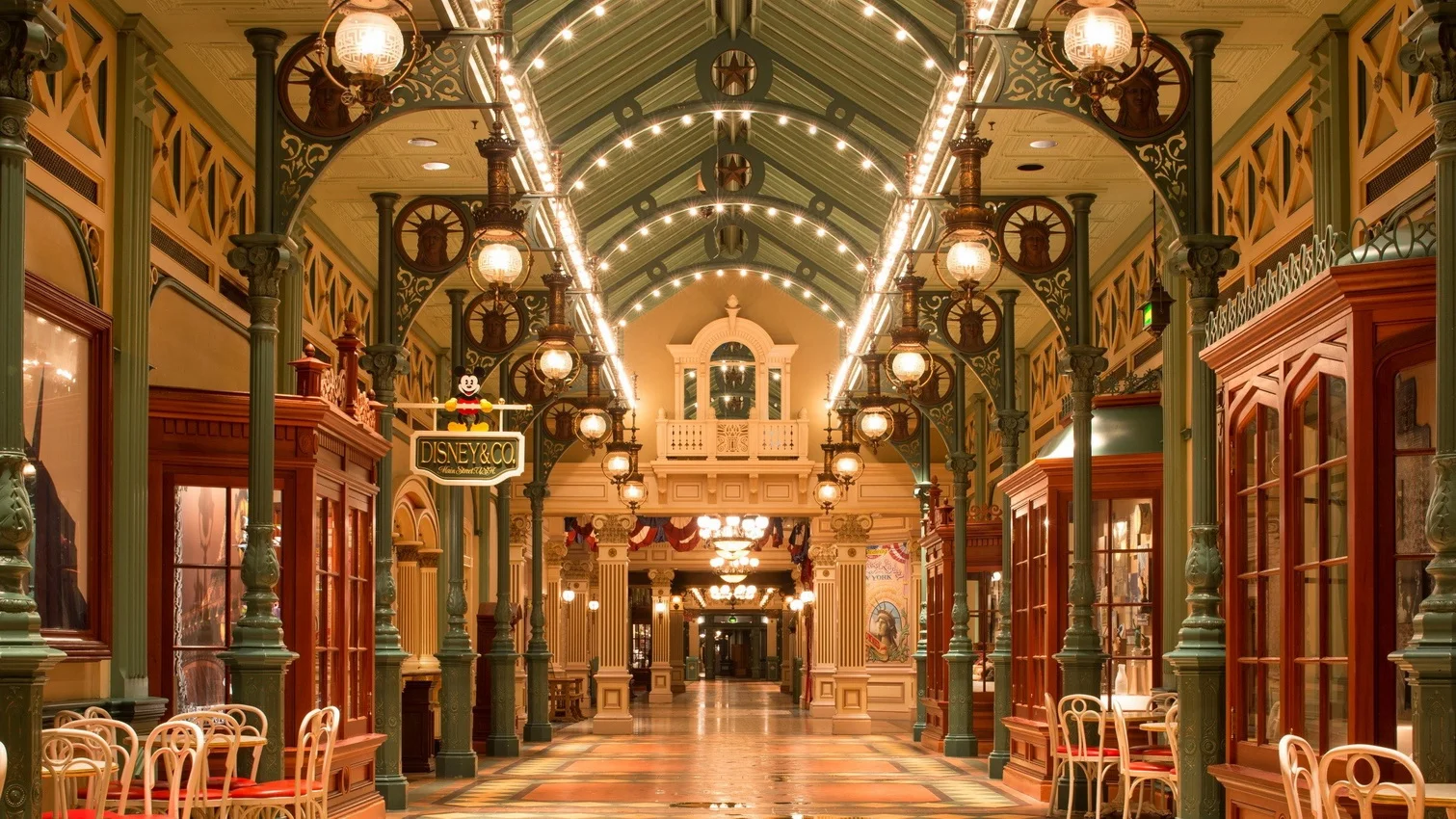 liberty arcade, statua della libertà a Disneyland Paris