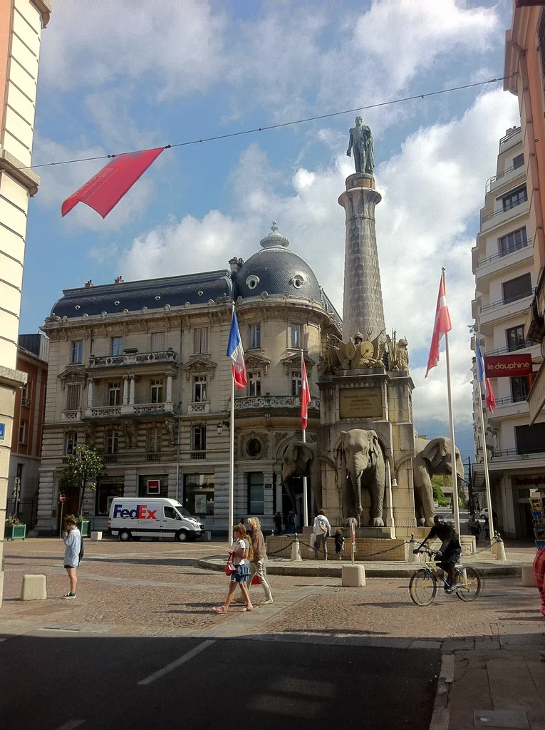 fontana elefanti chambery