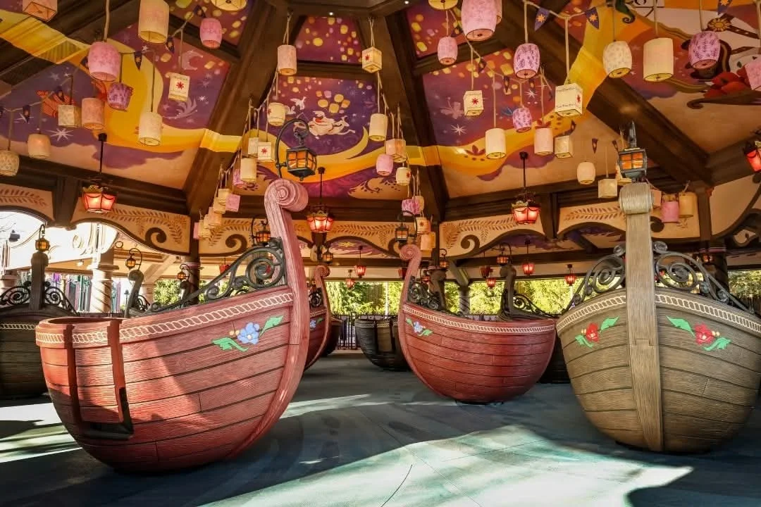 attrazoine Rapunzel al parco Disney Adventure World a Disneyland Paris
