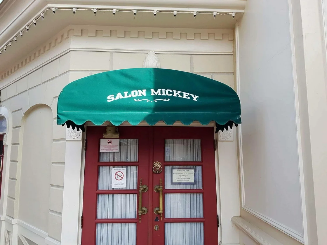 porta del Salon Mickey a Disneyland Paris