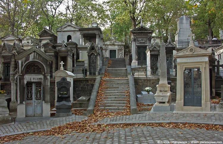 cimitero pere lachaise parigi