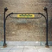 Hector Guimard - le entrate della metropolitana a Parigi...