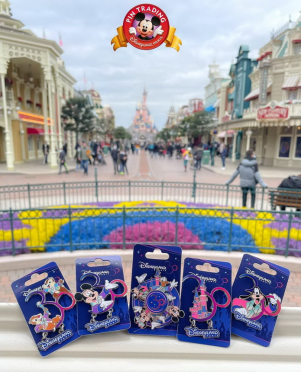 30 anni disneyland paris pins