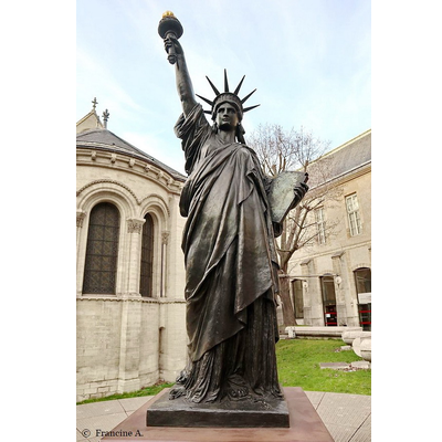 la statua della libert&agrave; a Parigi...(6 esemplari), storia e curiosit&agrave;...