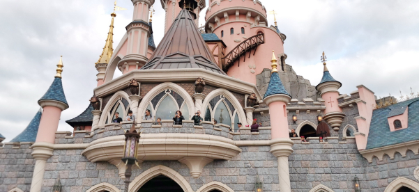vista da Fantasyland del "retro" del castello di Disneyland Paris