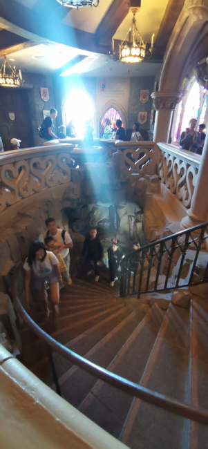 scala verso primo piano del castello di Disneyland Paris