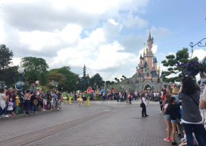 castello disneyland paris visto da main street