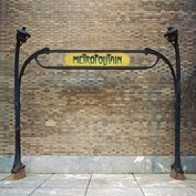 Hector Guimard - le entrate della metropolitana a Parigi...