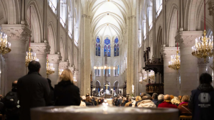 interno Notre Dame Parigi