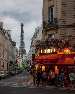 rue saint Dominique e blvd de la Tour-Maubourg