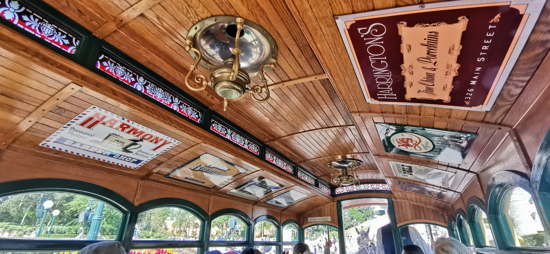 carrozza a cavallo in Main street U.S.A. a Disneyland Paris