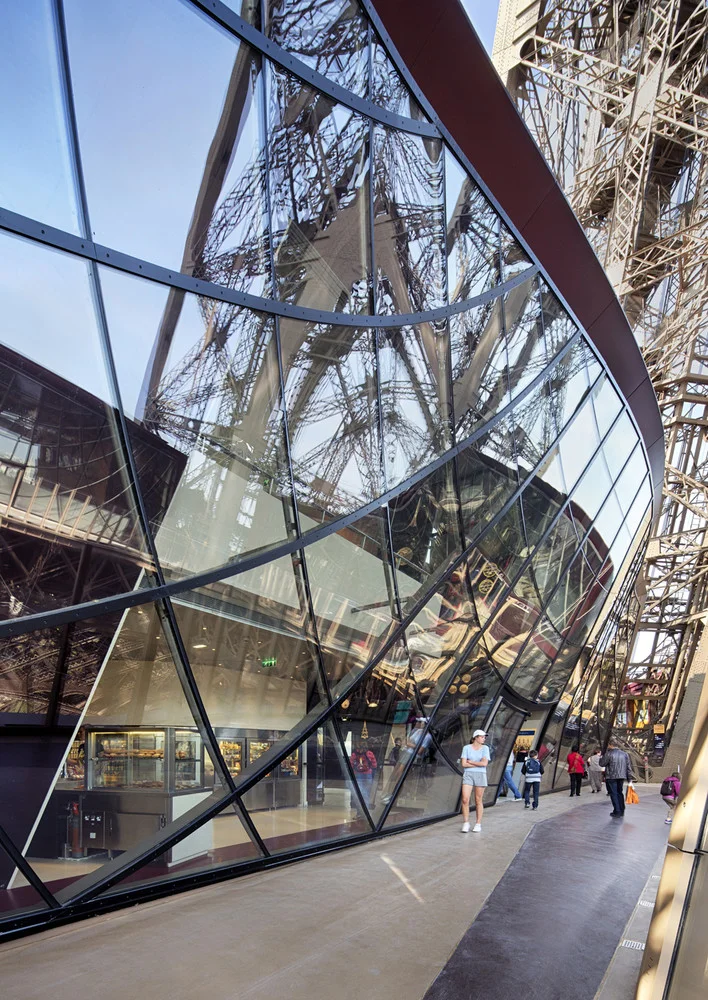 padiglioni al primo piano della torre eiffel