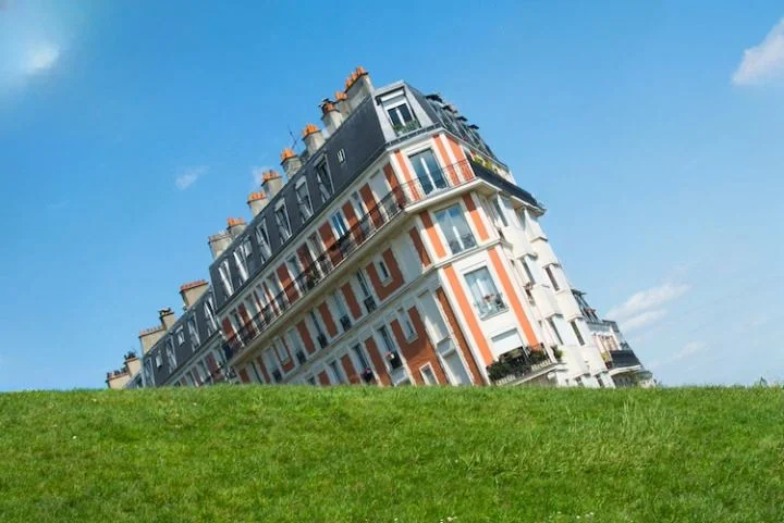 casa storta, illusione ottica, Montmartre, Parigi