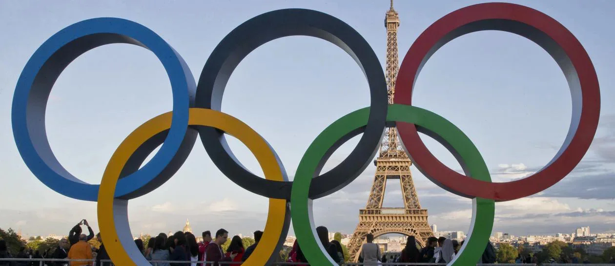 olimpiadi 2024 cerchi eiffel